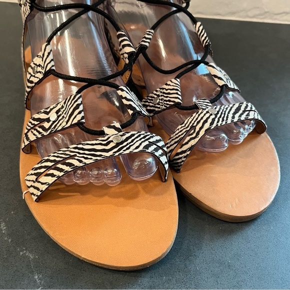 DV dolce vita sz 9.5 Jasmyn zebra stripe gladiator sandals - Picture 12 of 15